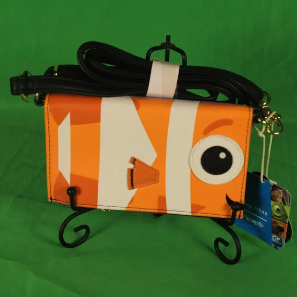 Loungefly Nemo & Dory Heart Logo Crossbody Wallet • 2018 • NWT • VHTF - Picture 1 of 13